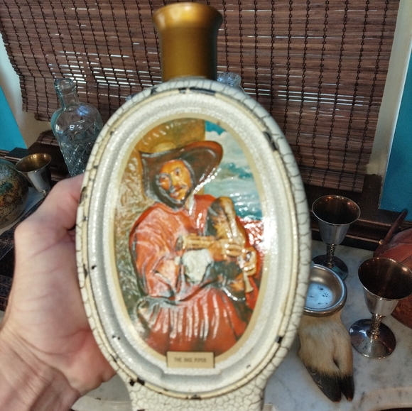 The Bag Piper Whiskey Decanter Early Mid Century fifth bottle size original cap - Picture 2 of 6